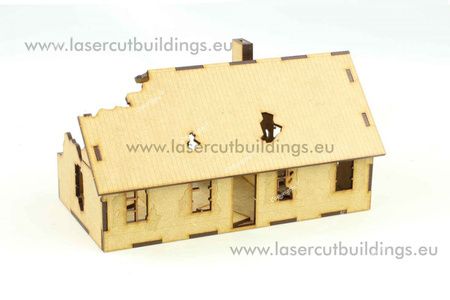 Dom wiejski I uszkodzony LBH0841 - 1:56 / 28MM