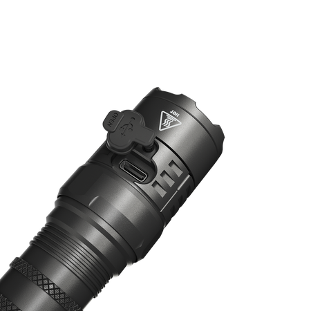 Latarka Nitecore P23i